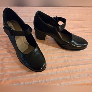 Clarks Diane Black Strap Pumps - Size 9M